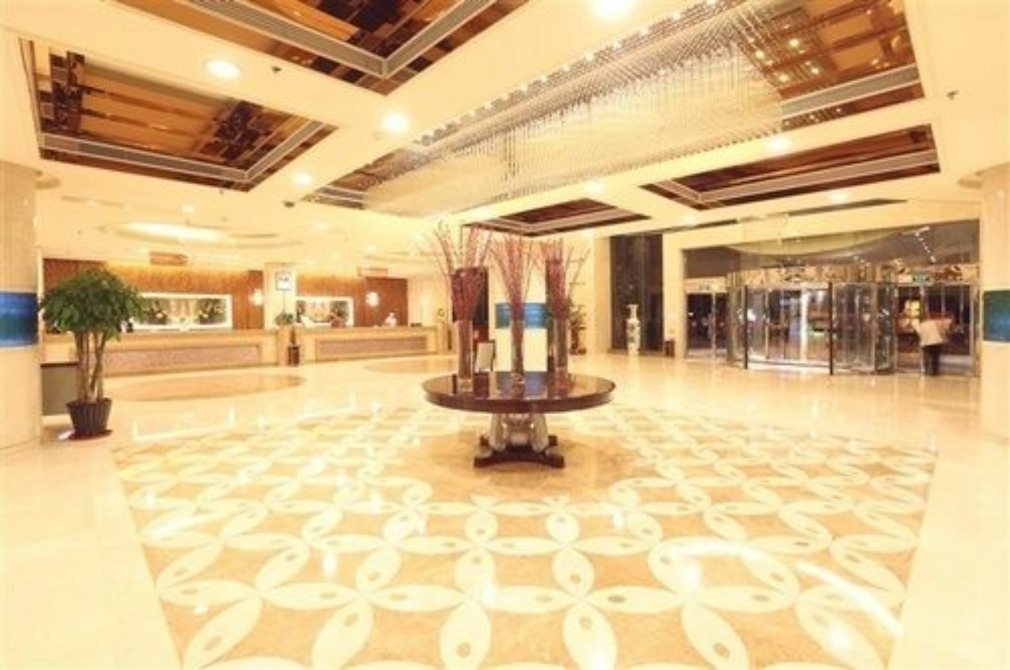 Qingdao Kuaitong International Hotel Εξωτερικό φωτογραφία
